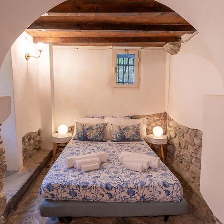Bed and Breakfast La Casa Delle Pietre Parlanti - Casa In Pietra Ai Piedi Del Parco Delle 5 Terre Biassa Exterior foto